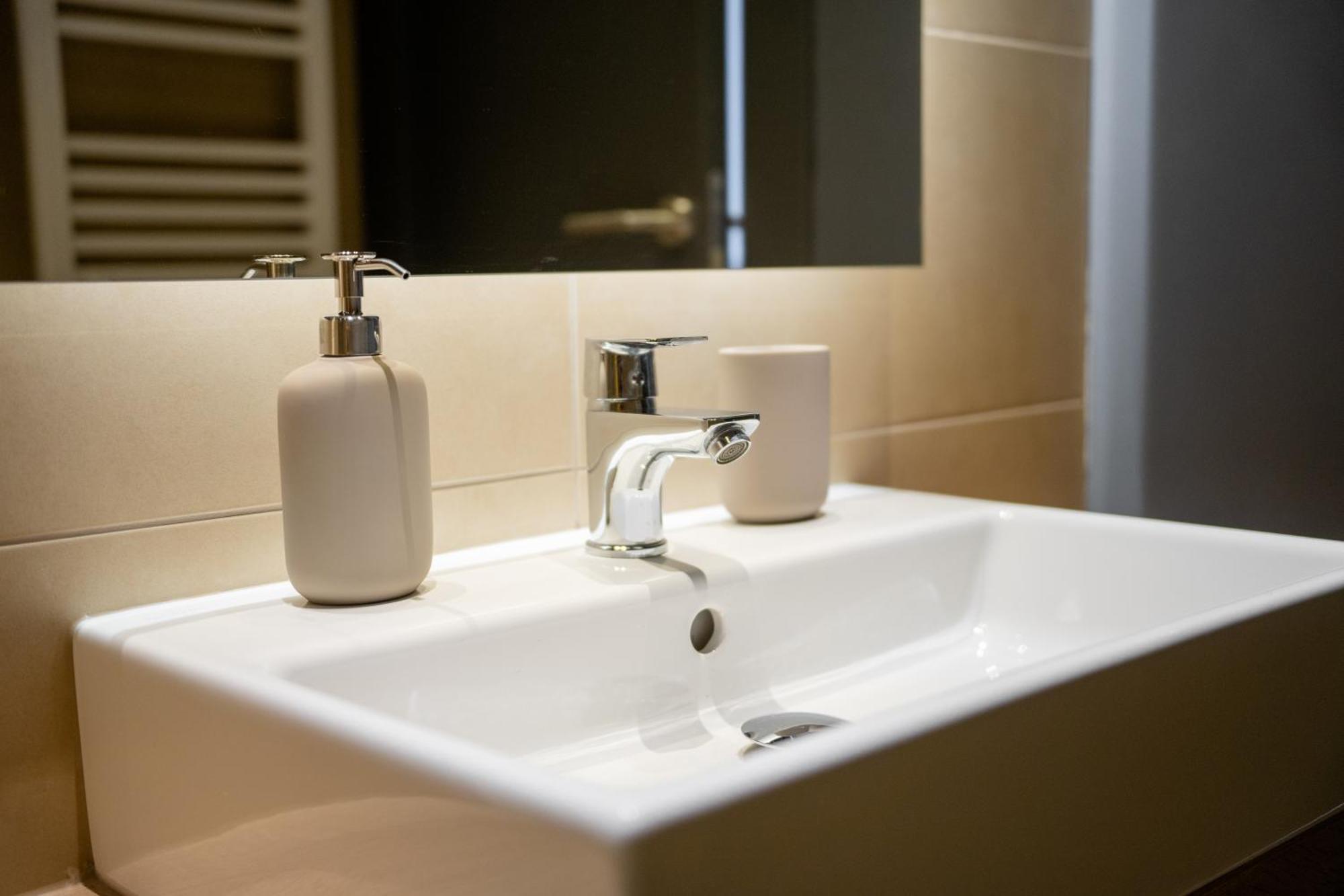 Olivia Rooms Belgrade Extérieur photo